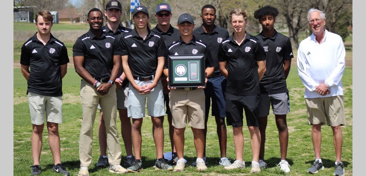FSCC Golf Receives Mark Laesch Award