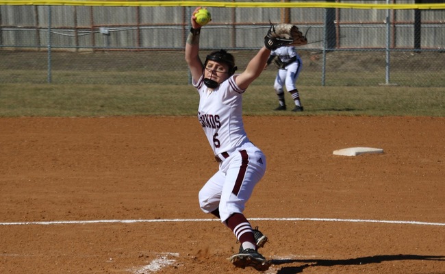 Greyhounds defeat Mineral Area College